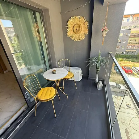 Apartment Dvd Tomis *